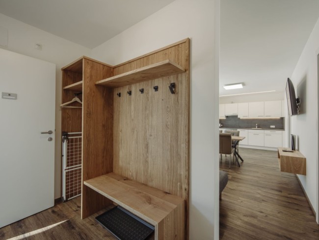 Ger&auml;umige Garderobe